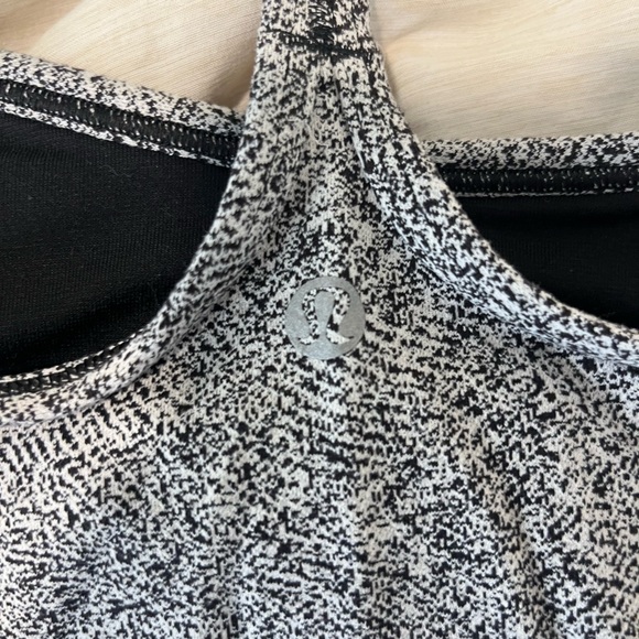 Power y tank top lululemon - Picture 2 of 3